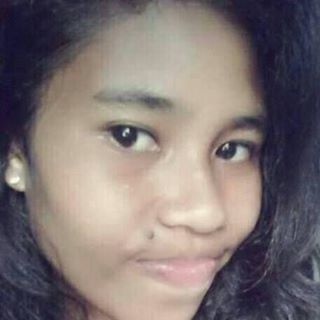 Profile Picture of Bella Van Perloy (@bella.vanperloy) on Facebook