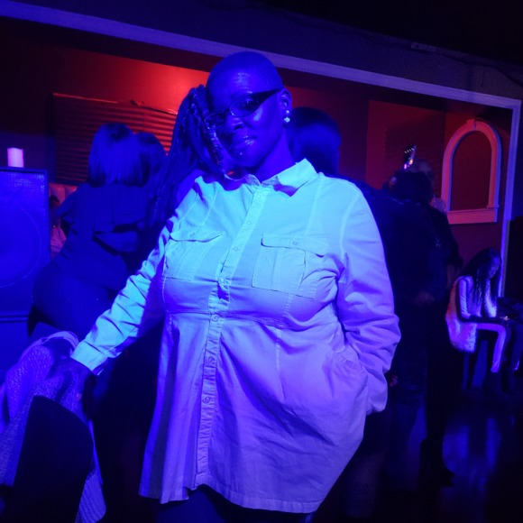 Jeaneane Colston - Poshmark Profile Picture of Jeaneane Colston (@blacsunshyne625) on Poshmark