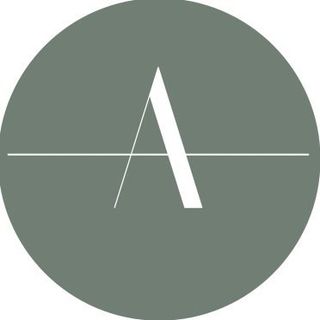 Profile Picture of Amy Farrell ~ Bespoke Milliner (@amy_farrell_millinery) on Instagram