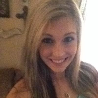 Profile Picture of Jennifer Thomason (@jennjenn2223) on Twitter