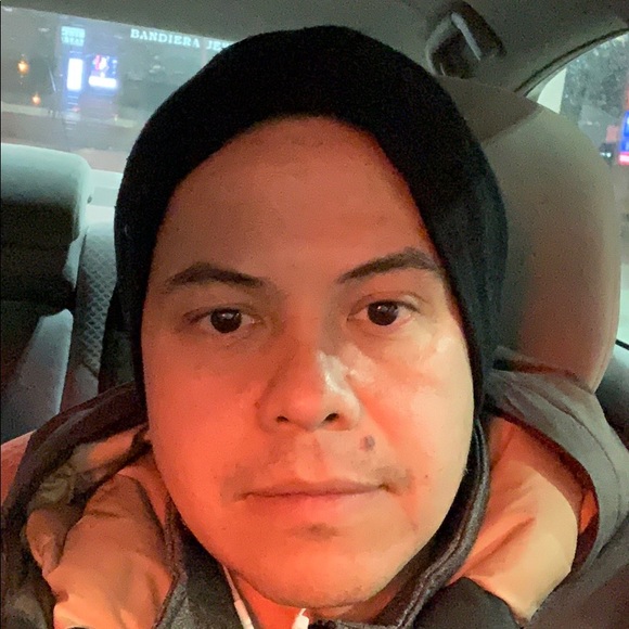 Profile Picture of William Serrano (@waserrano) on Poshmark