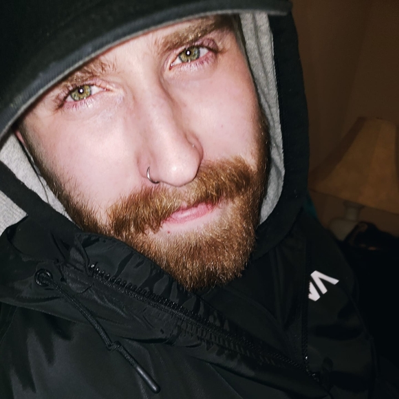 Profile Picture of Shane Daniel (@jakinthebox29) on Poshmark