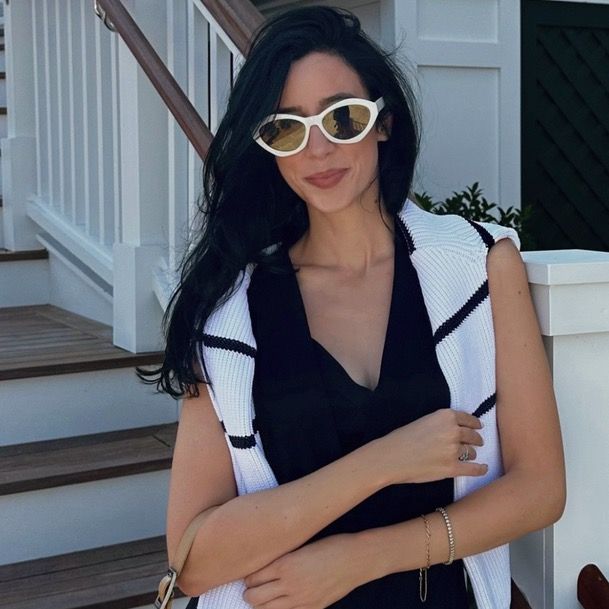Profile Picture of   nycapartment... (@kristenrylander) on Tiktok