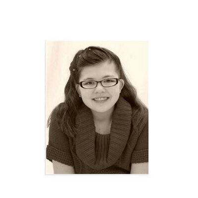 Profile Picture of Amanda Moore (@Mom2Piper) on Twitter