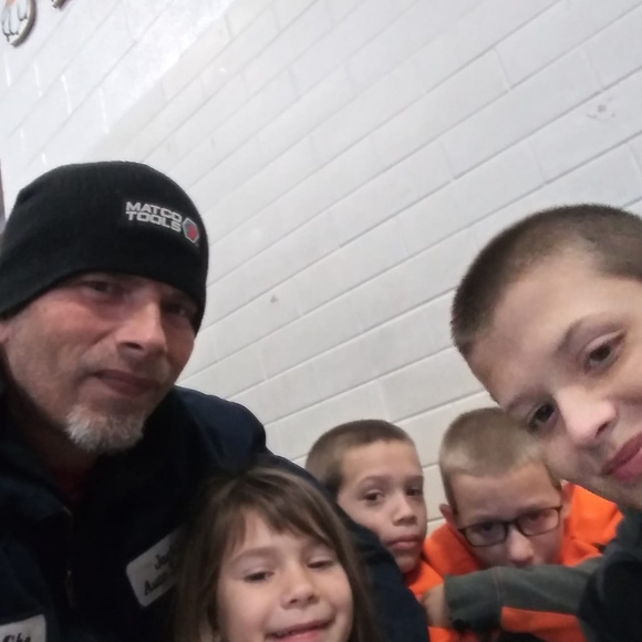 Profile Picture of Michael Hale (@mikehale11) on Poshmark