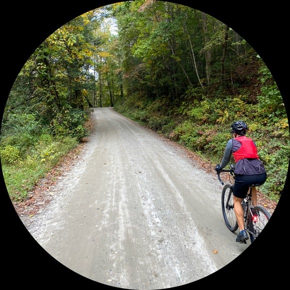 Profile Picture of Jennifer Billstrom (@velogirlrides) on Poshmark