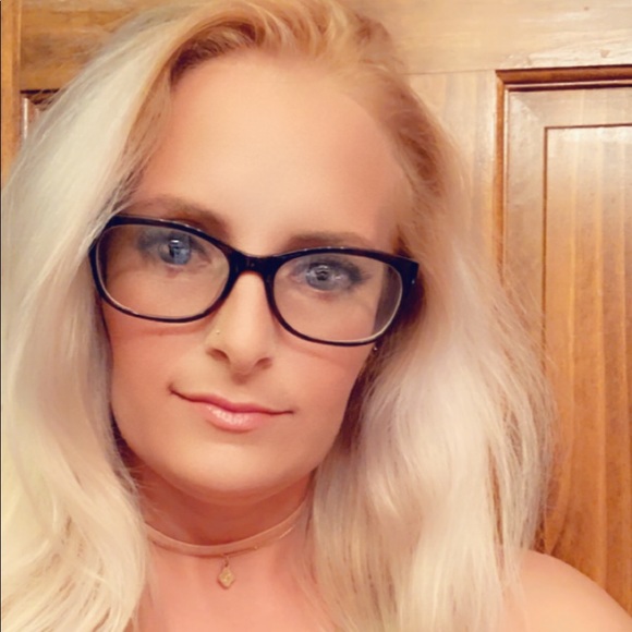 Profile Picture of Alanna Haley (@alannamhaley) on Poshmark