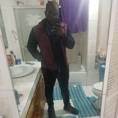 Profile Picture of Nick Rebel (@NickRebel100) on Twitter