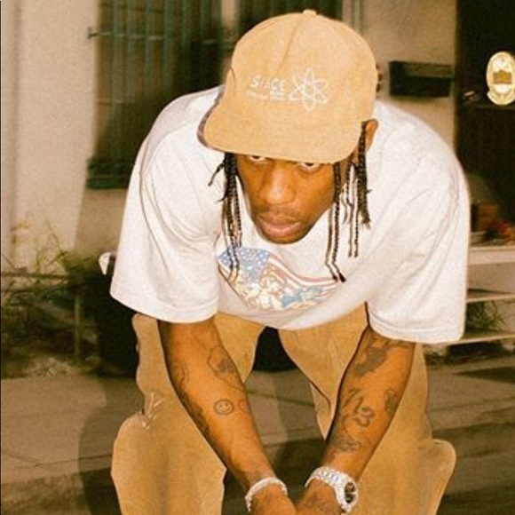 Profile Picture of Anthony Faubion (@playboix689) on Poshmark