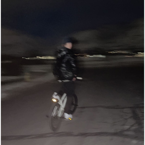 Profile Picture of Damien Leach (@damien_leach) on Poshmark