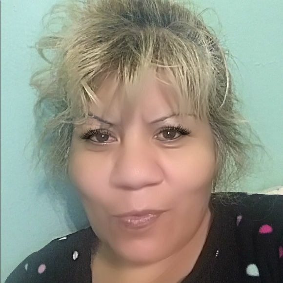 Profile Picture of Paulina Rendon (@paulina1968) on Poshmark