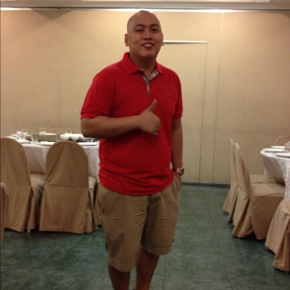 Profile Picture of Renante Goncero (@enteng12) on Poshmark