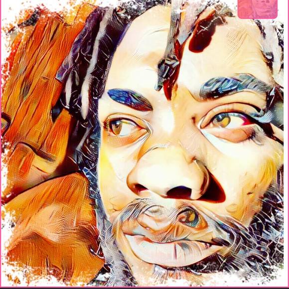 Profile Picture of Atassi Christian (@atassichristian) on Poshmark
