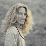 Profile Picture of Jules Adams (@daretowearme) on Instagram