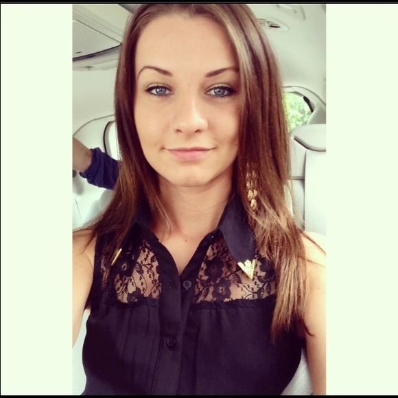 Profile Picture of Zorica D (@zorica_d) on Poshmark