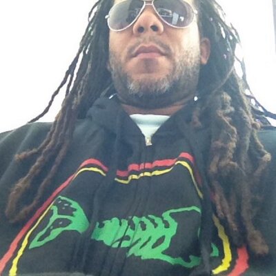 Lorne Thomas - Twitter Profile Picture of Lorne Thomas (@thalionsden) on Twitter