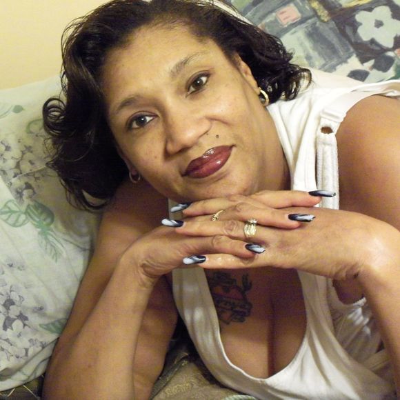 Profile Picture of Tonya Mixon-abrams (@foxyfire32) on Poshmark