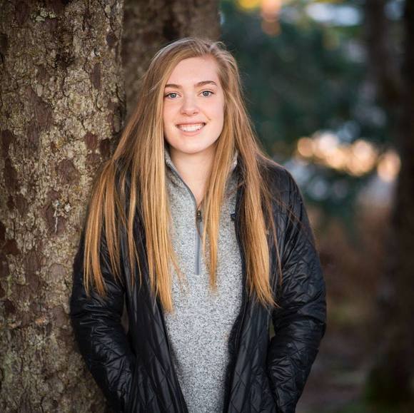 Profile Picture of Chloe Morrison (@chloemorriso368) on Poshmark