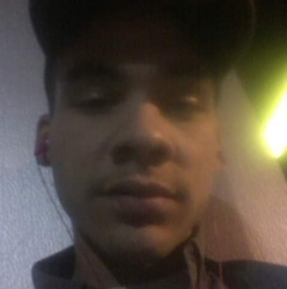 Profile Picture of Geoffery Viganas (@geofferyv) on Poshmark