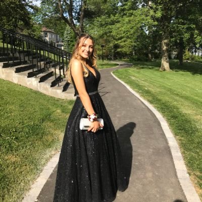 Profile Picture of Lara Kahn (@larakahn_) on Twitter