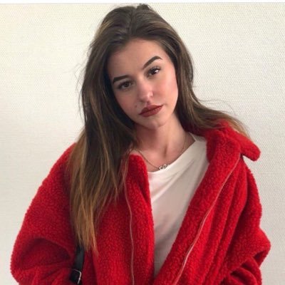 Profile Picture of Lea_elui_fann_france (@lea_fann_france) on Twitter