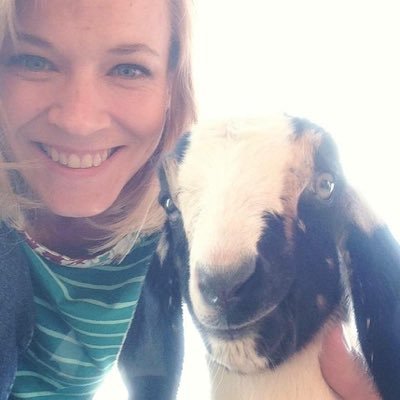 Profile Picture of Tina Keeler (@mrskfirsties) on Twitter