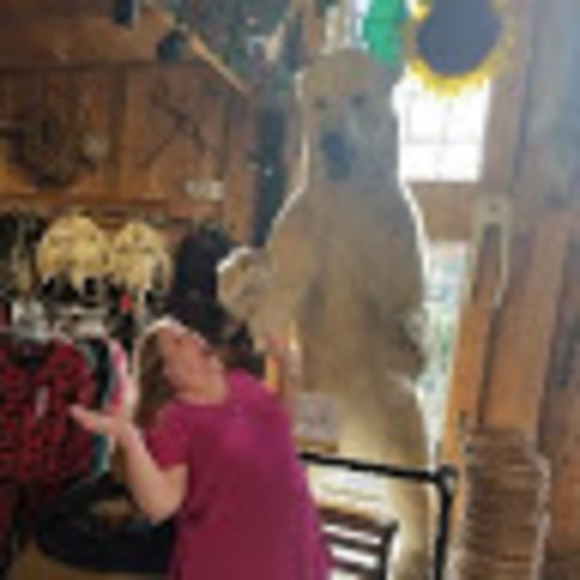 Profile Picture of Deborah Patrick (@empresswb) on Poshmark