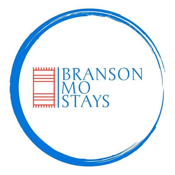 Profile Picture of Branson Stays (@sunnyhilllane) on Poshmark