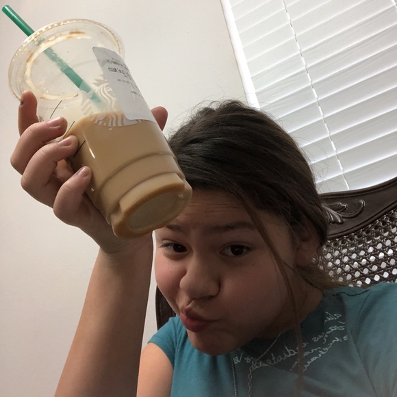 Alondra Vides - Poshmark Profile Picture of Alondra Vides (@babz_vides) on Poshmark