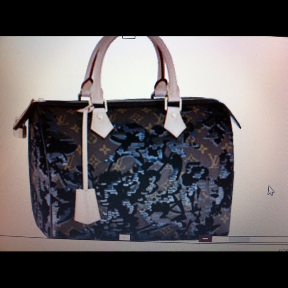 Profile Picture of Lisa Rieckers (@lrieckers) on Poshmark