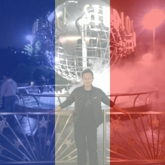 Profile Picture of David Da (@daweiusa) on Poshmark