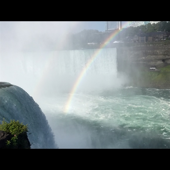 Profile Picture of Mandy Lloyd (@buttmunch0924) on Poshmark