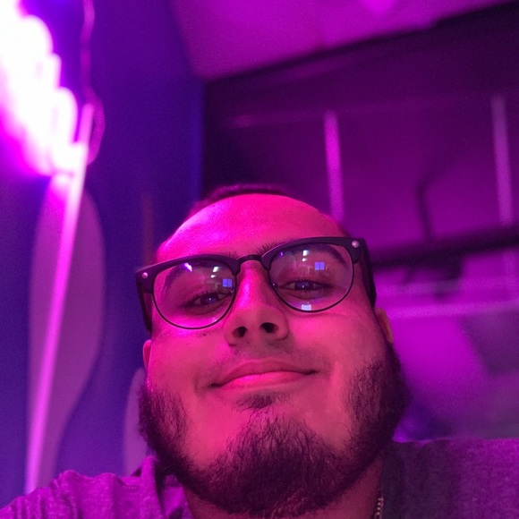 Profile Picture of Connor Fuster (@cjfuster) on Poshmark