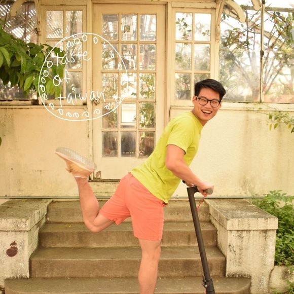 Profile Picture of Ban-jian Pan (@banjianpan) on Poshmark