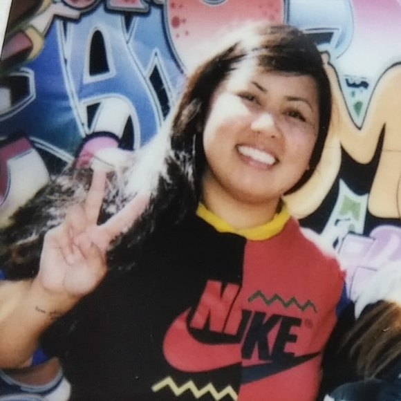 Profile Picture of Jerilynn Reyes (@jerilynnsreyes) on Poshmark