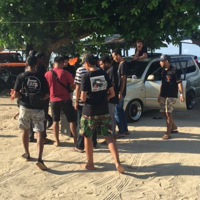 Profile Picture of Yves Paul (@yvespaul17) on Twitter