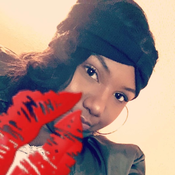 Patricia Hojna - Poshmark Profile Picture of Patricia Hojna (@patriciahojna) on Poshmark