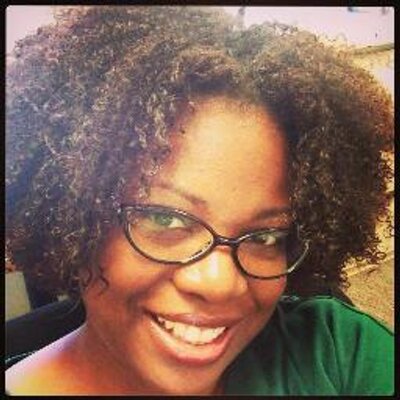 Profile Picture of Annie Holmes (@TheAnnieHolmes) on Twitter