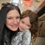 Profile Picture of Leah Ledbetter Buechner (@leahlbuechner) on Instagram