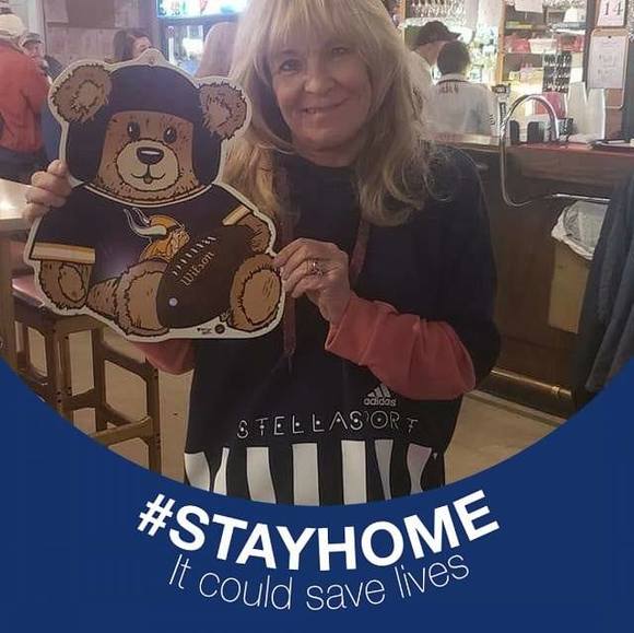 Profile Picture of Laurie Migneault (@vikingz1) on Poshmark