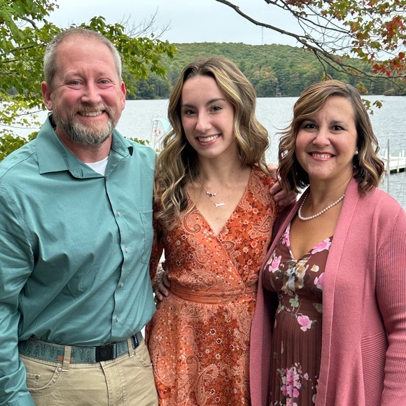 Profile Picture of Jennifer Karpiak (@jk510) on Poshmark