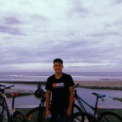 Profile Picture of christopheryee (@christopheryee8) on Tiktok