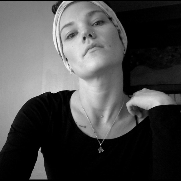 Profile Picture of Leah Haapala (@cagedart) on Poshmark