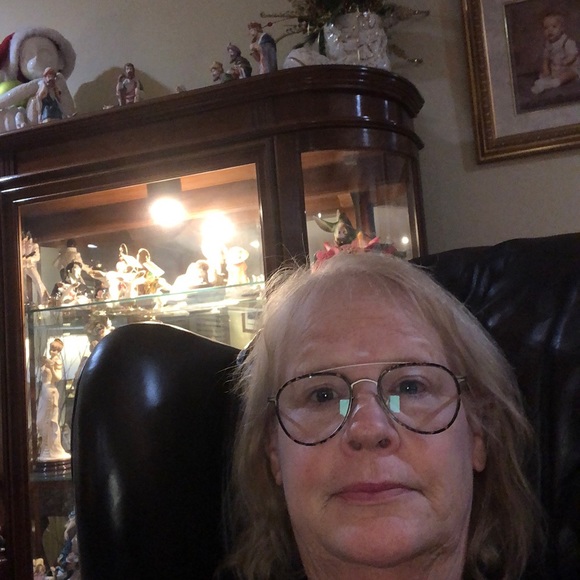 Profile Picture of Janet Hatcher (@paytonbrady) on Poshmark