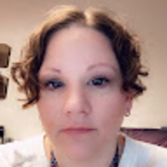 Profile Picture of Jennifer Herzog (@jennherzog36) on Poshmark