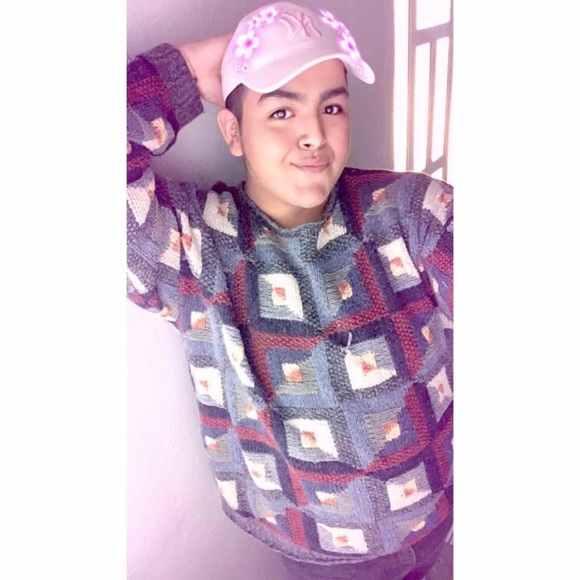 Profile Picture of Daniel Tamayo (@dtamayoo) on Poshmark