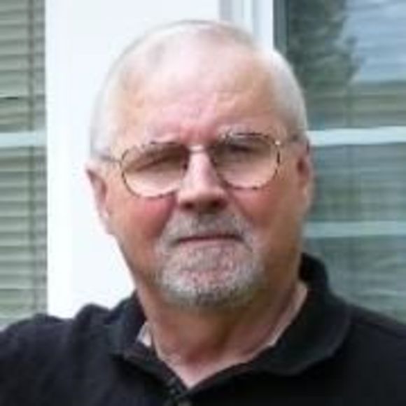 Profile Picture of Andy Burlock (@andyburlock1) on Poshmark