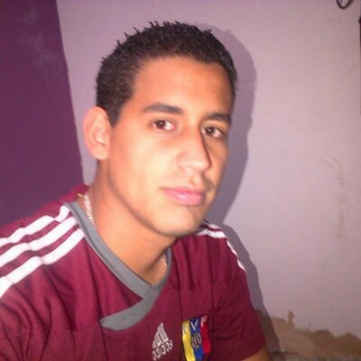 Profile Picture of Robert Araujo (@robert_araujop) on Twitter
