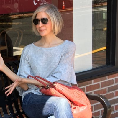 Profile Picture of Joelle Aittama (@Joellelarsen) on Twitter