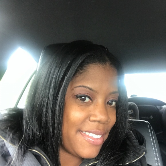 Profile Picture of Georgette Wilson (@jettamack) on Poshmark